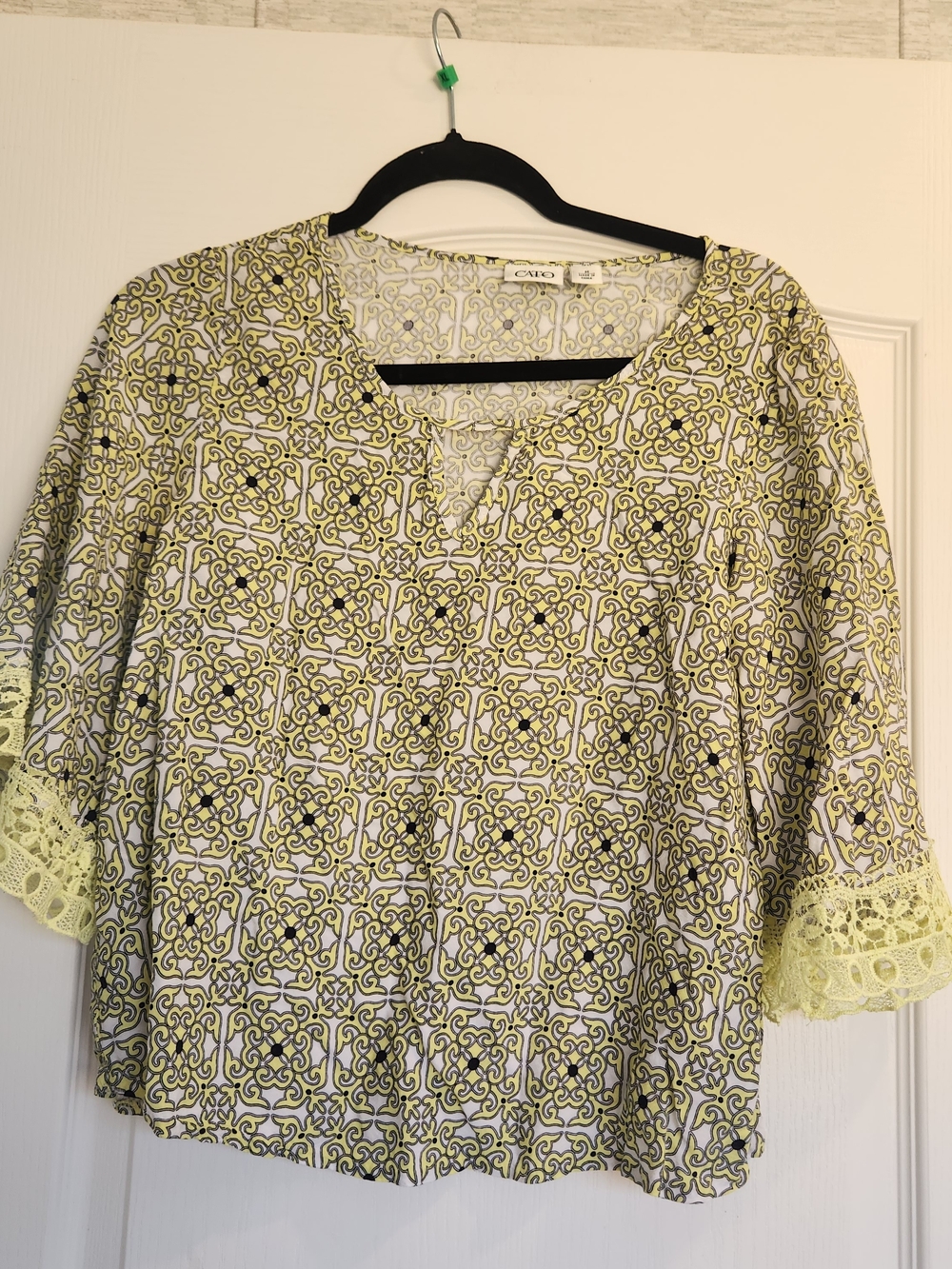 Cato Yellow and White Patterned Lace-Trim Blouse M Euc